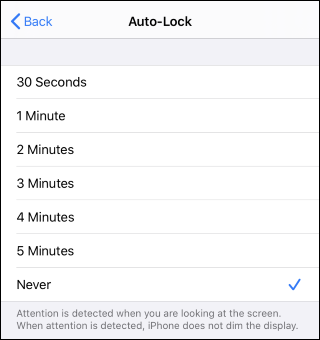 Choosing when an iPhone automatically locks itself