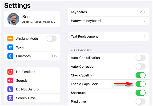 Tap the "Enable Caps Lock" switch in iPad Settings.