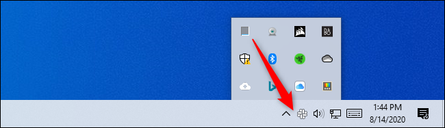 Unhiding the Task Manager notification area icon on Windows 10.