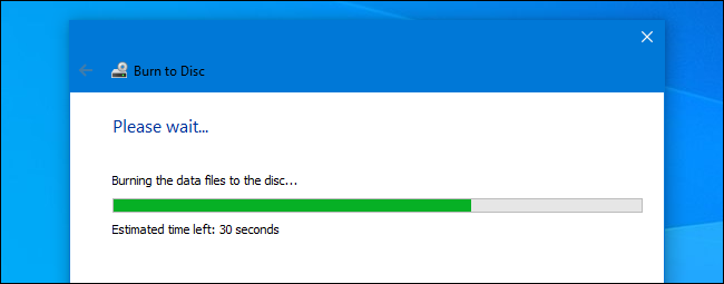A mastered disc burning in progress in the Windows 10 burn wizard.